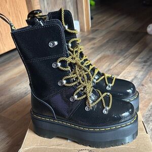 Dr. Martens “Ghilana Max” *Please Read Info*